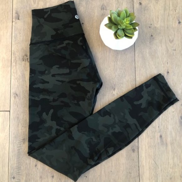 lululemon athletica Pants - Lululemon Wunder Under High Rise Tight Camo sz 4